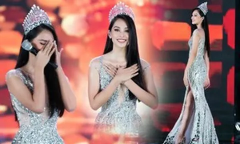 Tiểu Vy diện váy dạ hội đơn giản, nghẹn ngào nước mắt 'final walk' kết thúc nhiệm kỳ