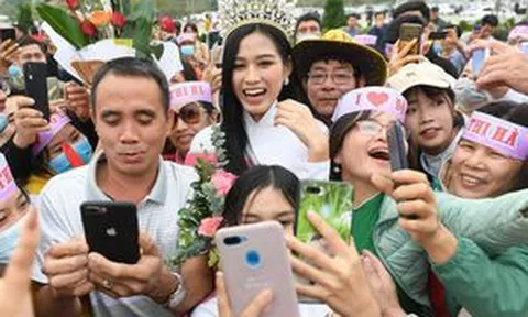 Hoa hậu Đỗ Thị Hà được chào đón khi về Thanh Hóa