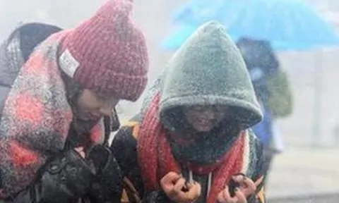 Không khí lạnh tăng cường "cực mạnh" gây rét đậm rét hại toàn miền Bắc, Sa Pa xuống 5 độ C có thể xuất hiện băng tuyết