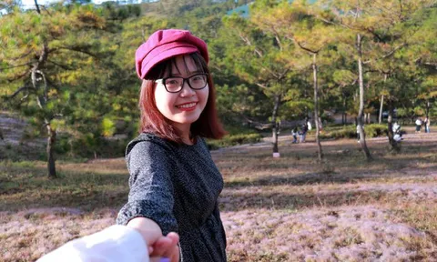 Check-in đồi cỏ hồng Đà Lạt ngày chớm đông