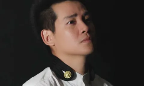 Phùng Ngọc Huy lộ vẻ mệt mỏi và gầy đi trông thấy sau khi Mai Phương qua đời