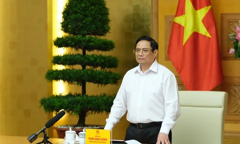Thủ tướng Phạm Minh Chính: Phải sản xuất bằng được vaccine phòng chống COVID-19 để chủ động lo cho người dân