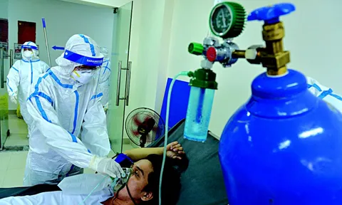 Phía sau cánh cửa cách ly