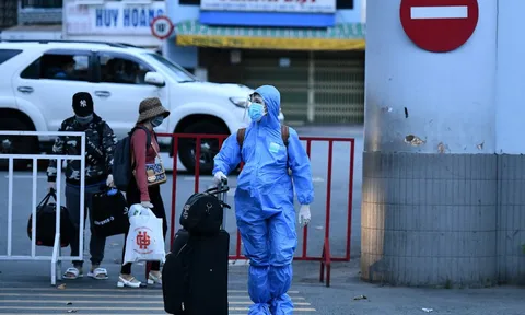 400 người Kiên Giang rời TP.HCM trên chuyến xe 0 đồng