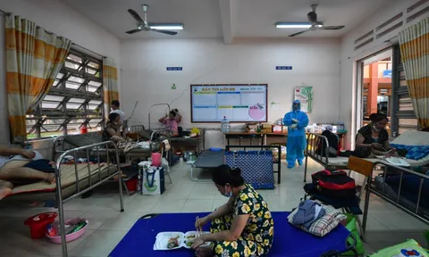Bác sĩ ở TP.HCM: 'Không thể để F0 chống chọi một mình'