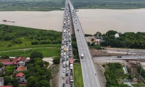 Điều kiện mở dần, để nền kinh tế sớm thoát 'tổn thương'