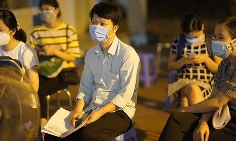 Cách làm thủ công trong cấp giấy đi đường ở Hà Nội