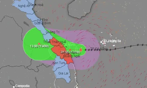 Các tỉnh Quảng Trị đến Quảng Ngãi dự kiến sơ tán 330.000 dân, quân đội sẵn sàng 15 máy bay