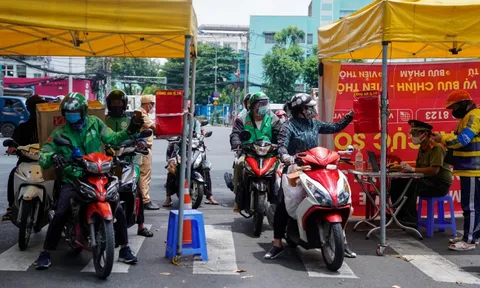 Hơn 82.000 shipper đăng ký hoạt động hôm nay ở TP.HCM