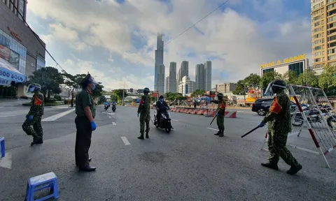 Vì sao 50 F0 được cấp giấy đi đường và qua các chốt?