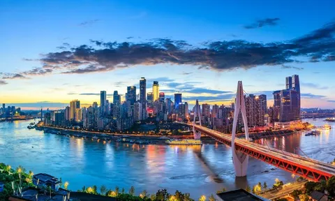 Vẻ đẹp huyền ảo của 'thành phố sương mù' ở Trung Quốc