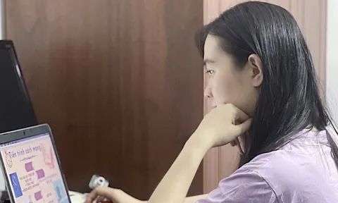 Thầy cô nhìn nhận 'kiệt sức với dạy online'