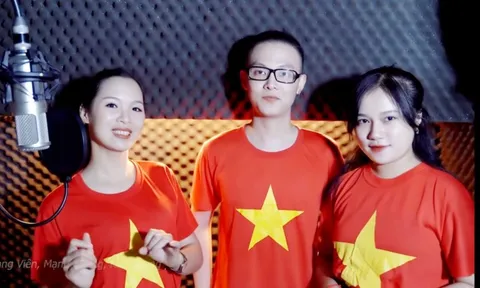 Á hậu Trang Viên cùng dàn nghệ sĩ hát cổ vũ "Quyết thắng Việt Nam ơi"