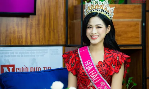 Hoa hậu Đỗ Thị Hà: "Gia đình luôn là động lực để tôi cố gắng!"