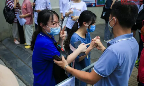 Thí sinh thở phào, tự tin giành điểm khá môn Ngữ văn thi THPT năm 2021