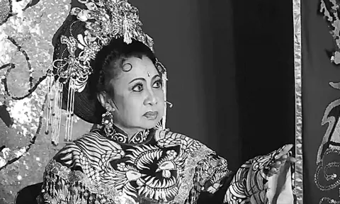 Nghệ sĩ, soạn giả cải lương tuồng cổ gạo cội Bạch Mai qua đời vì COVID-19