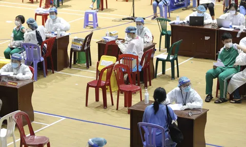 Tại sao nhiều người ở Đà Nẵng chưa tiêm mũi 1 vắc-xin phòng Covid-19?