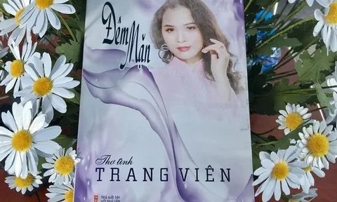 Thơ tình "Đêm mặn" và hạt muối góp cho đời