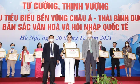 Viên Hoàng Gia lọt vào Top 10 Thương hiệu phát triển bền vững Châu Á - Thái Bình Dương