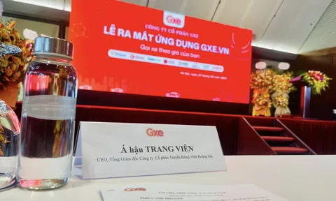Á hậu, CEO Trang Viên, Tổng giám đốc CTCP Truyền thông Viên Hoàng Gia đồng hành cùng sự kiện Lễ ra mắt ứng dụng GXE xe công nghệ