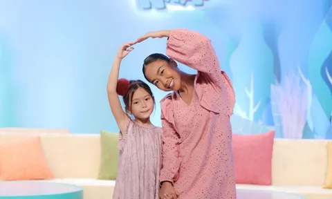 Đoan Trang song ca cùng con gái cực dễ thương