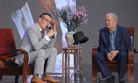 MC Lại Văn Sâm "toát mồ hôi", nhận nghệ sĩ Mạc Can là sư phụ