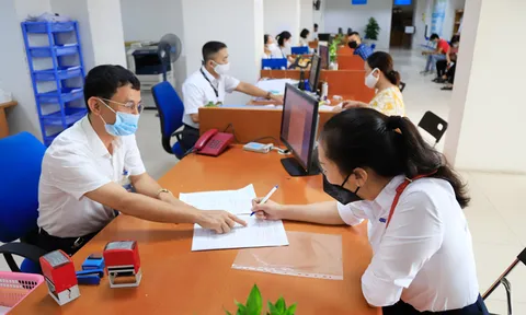 Thêm hỗ trợ vượt qua ''bão'' dịch